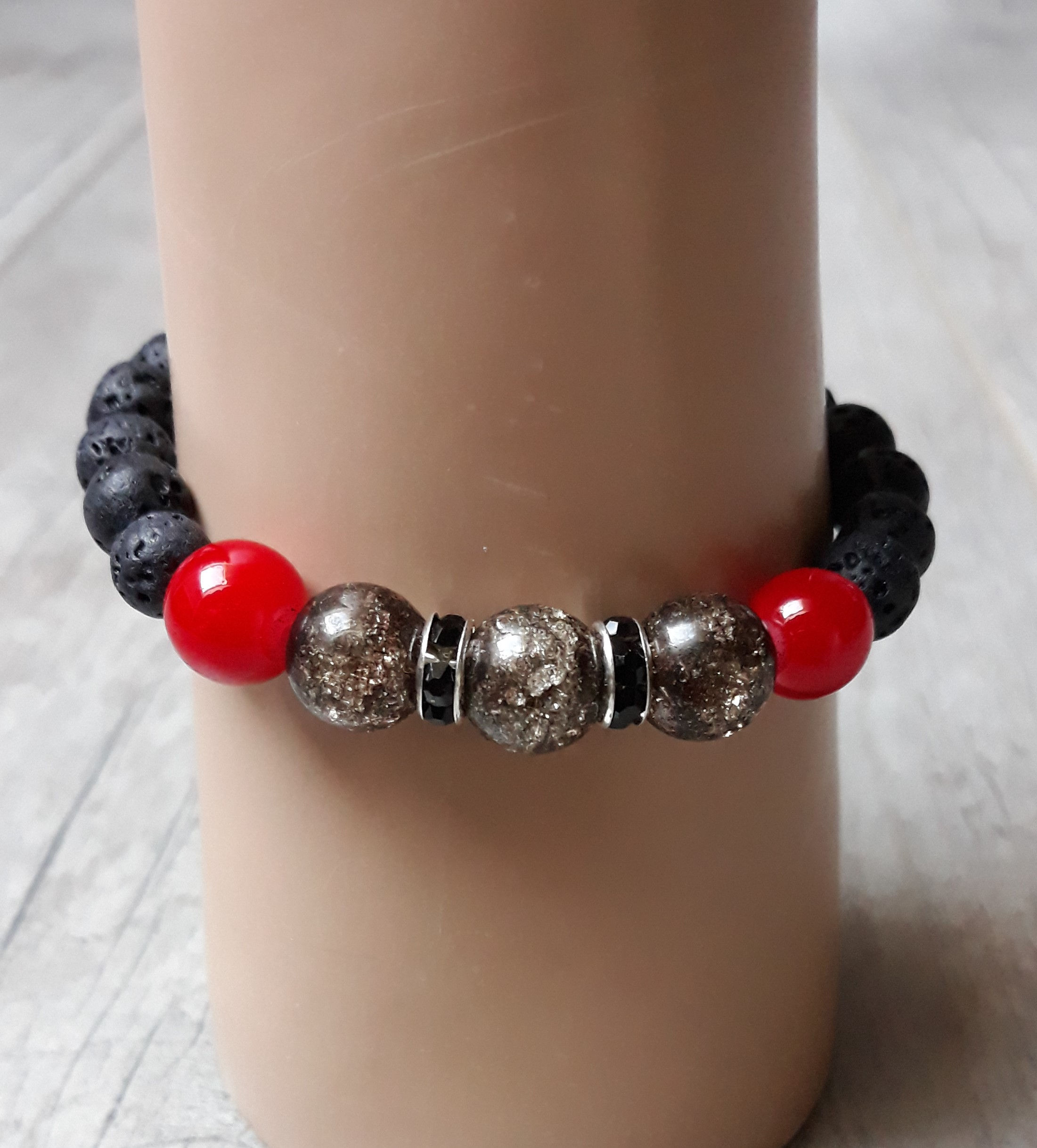 bracelet en perles de lave  homme