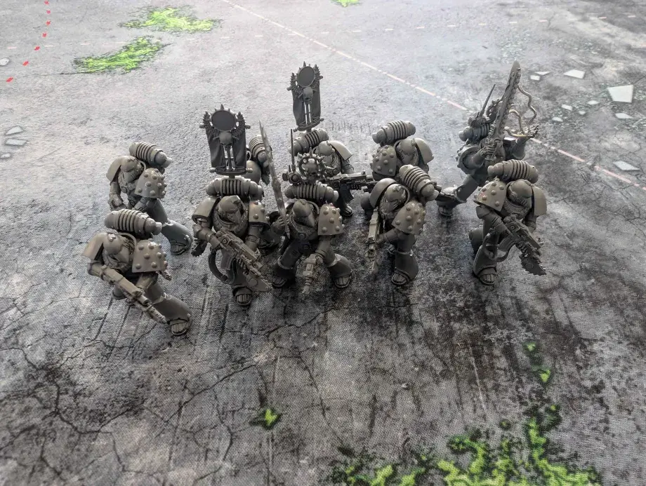 Used GW Minis: MkIV Tactical Marines x10