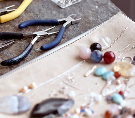 Atelier Sôma. Outils de lithothérapie, bijoux made in france fabriqués à la main.