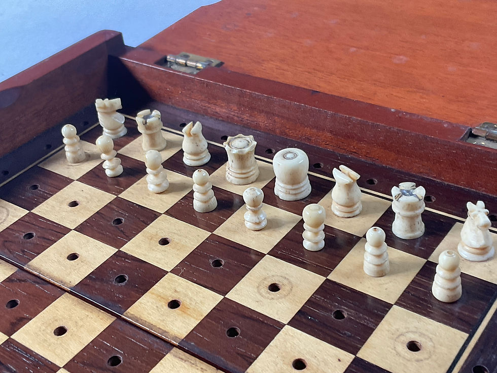 Thumbnail: Chess set
