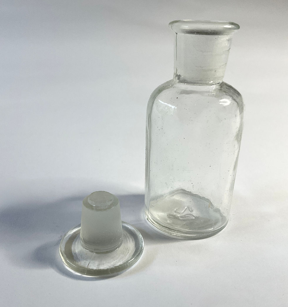 Thumbnail: Apothecary jar