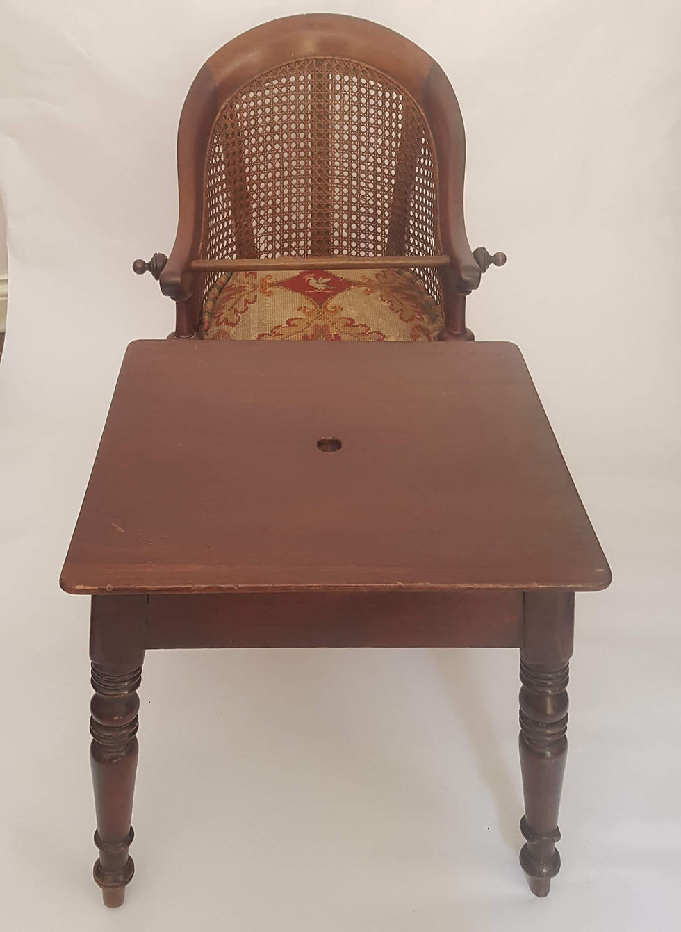 Thumbnail: Table with chair
