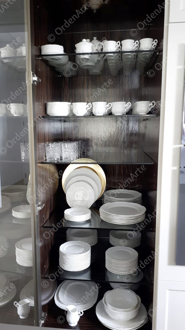 armário organizado