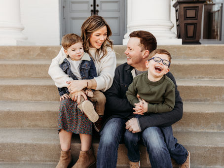 What Time of Year is Best for Family Photos? A Seasonal Guide