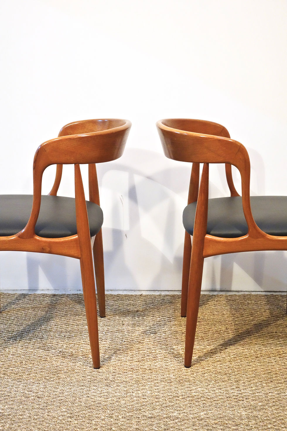 Miniature : Série de 4 chaises de Johannes Andersen pour Uldum Møbelfabrik, Danemark 1960's
