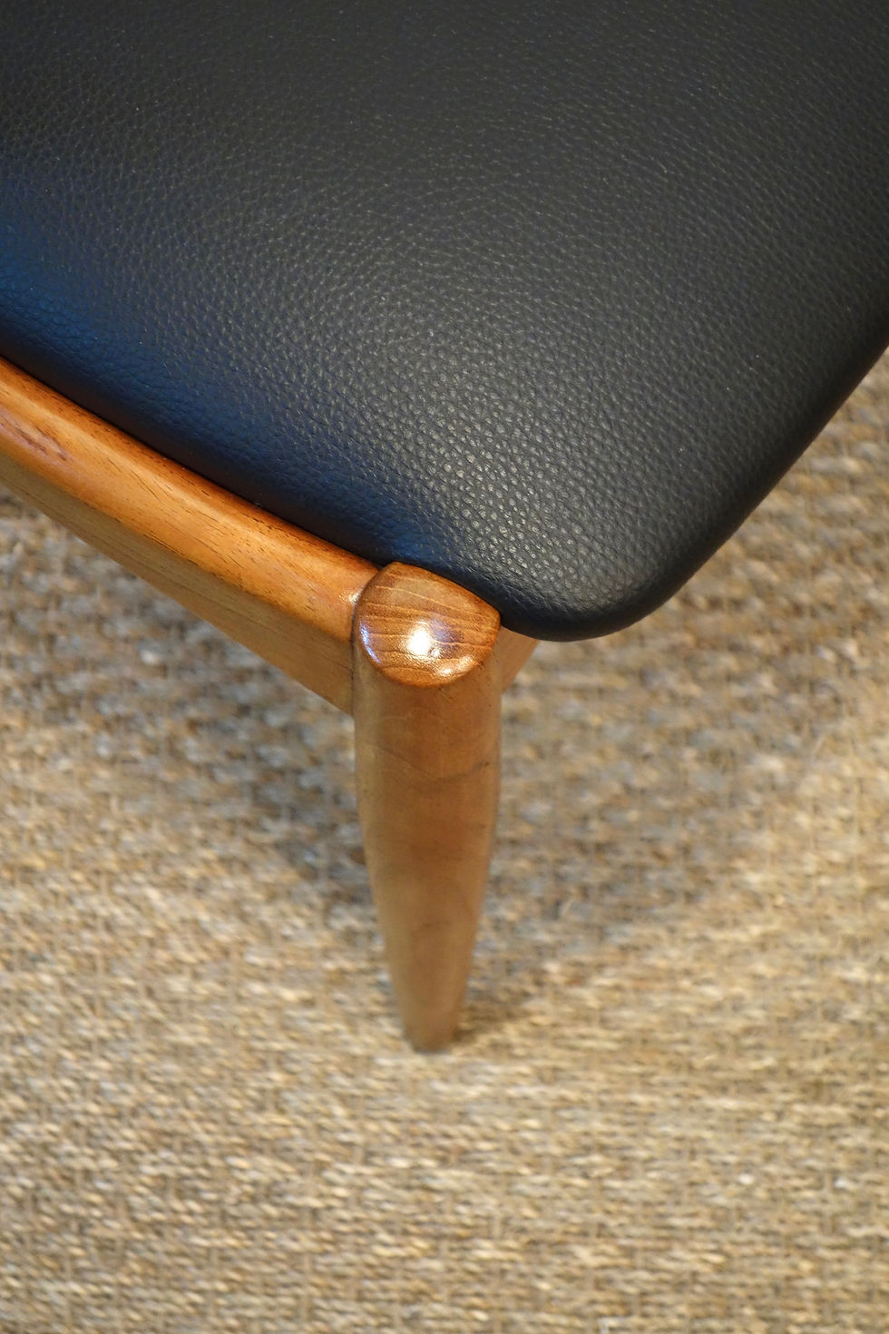 Miniature : Série de 4 chaises de Johannes Andersen pour Uldum Møbelfabrik