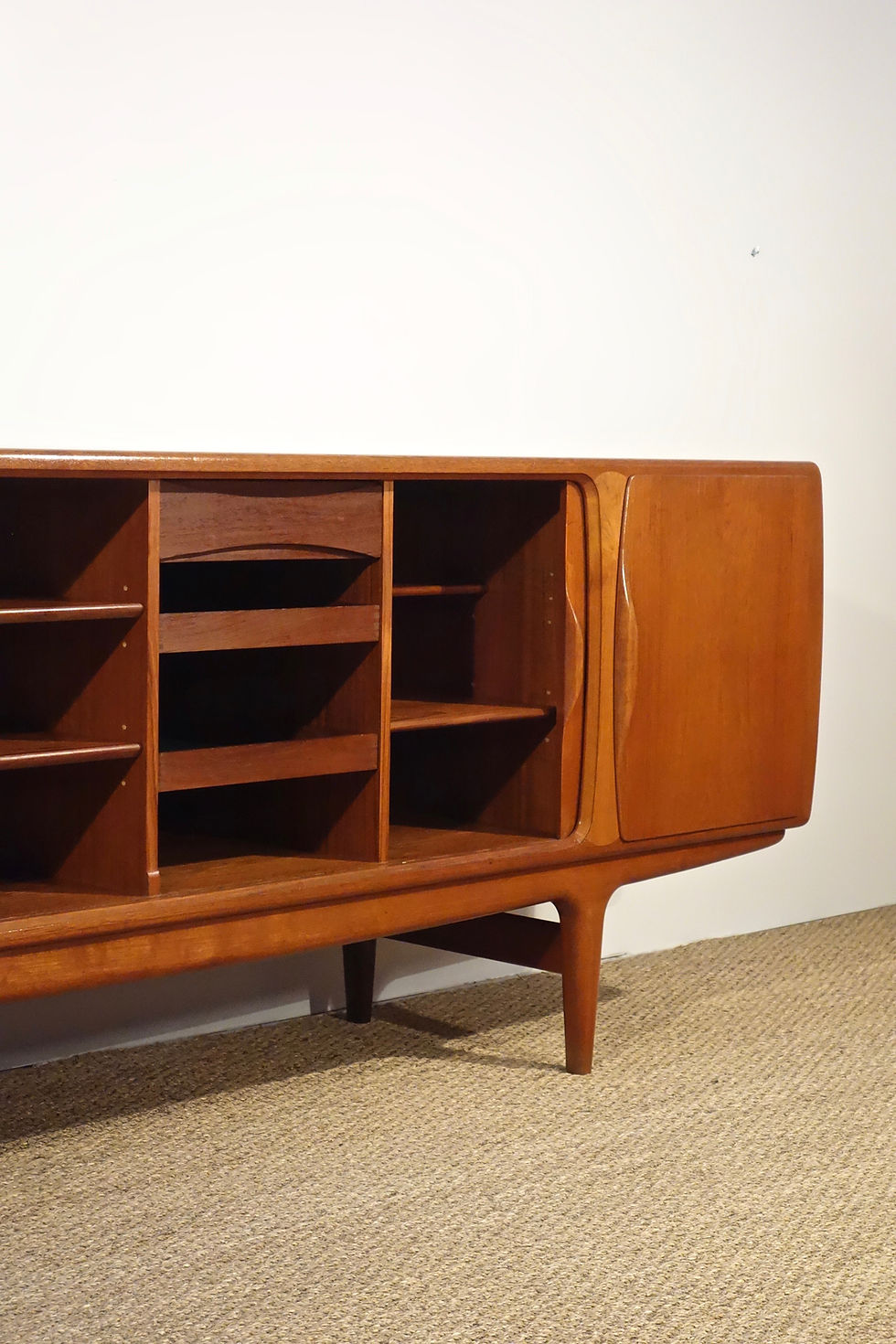Miniature : Enfilade scandinave en teck de Johannes Andersen pour Uldum Møbelfabrik, Danemark 1960's