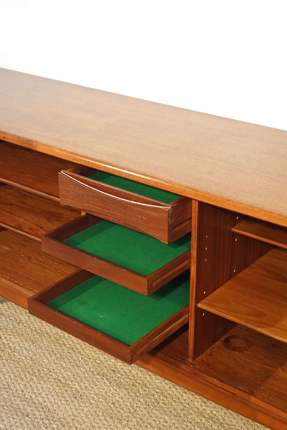 Miniature : Enfilade scandinave de Johannes Andersen pour Uldum Møbelfabrik