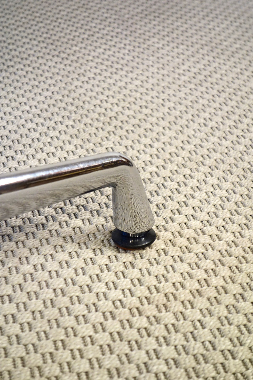 Miniature : Table "Contract" de Charles et Ray Eames par Vitra