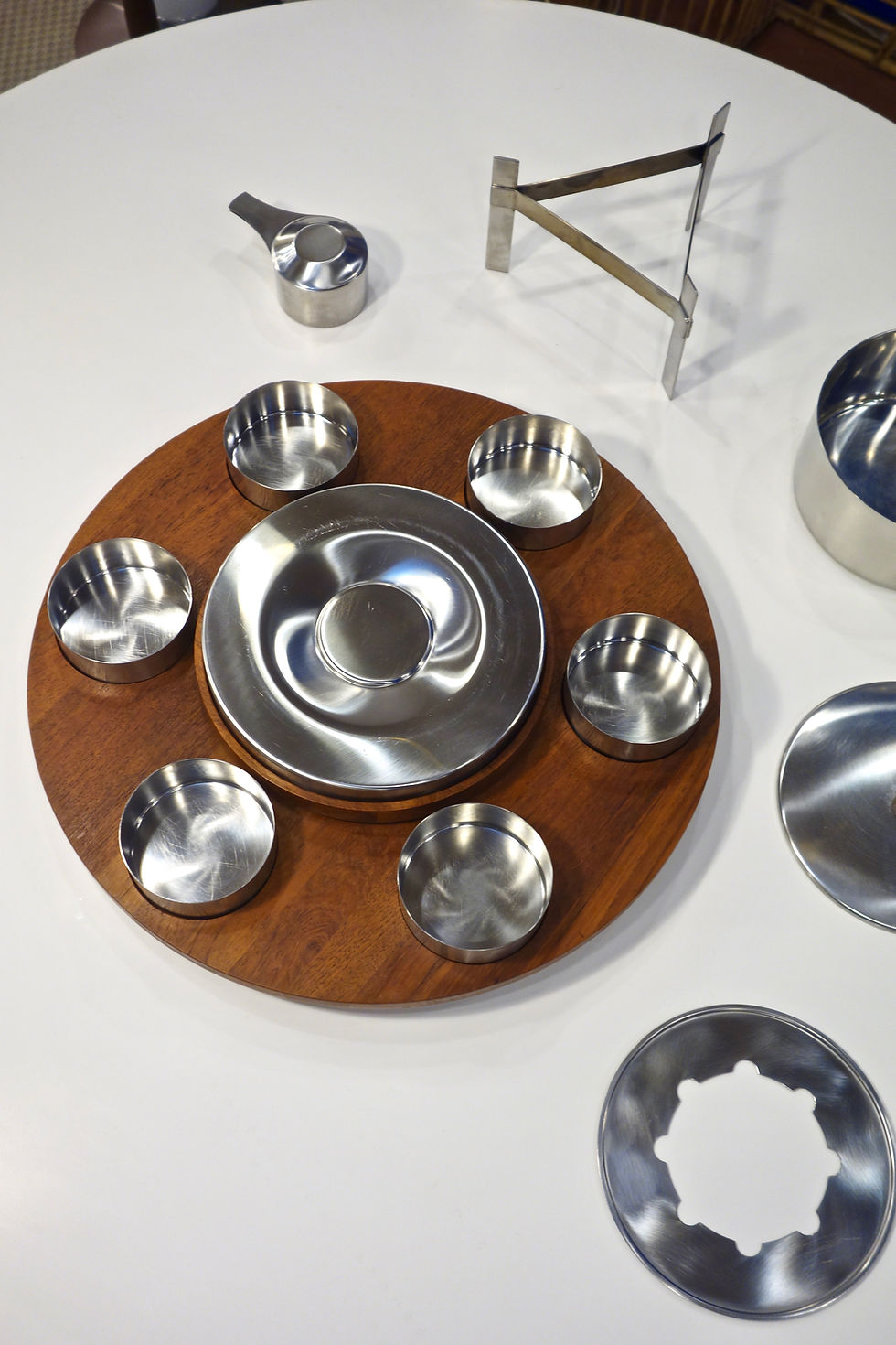 Miniature : Service à fondue scandinave par Peter Holmblad & Arne Jacobsen pour Stelton, Danemark 1960's