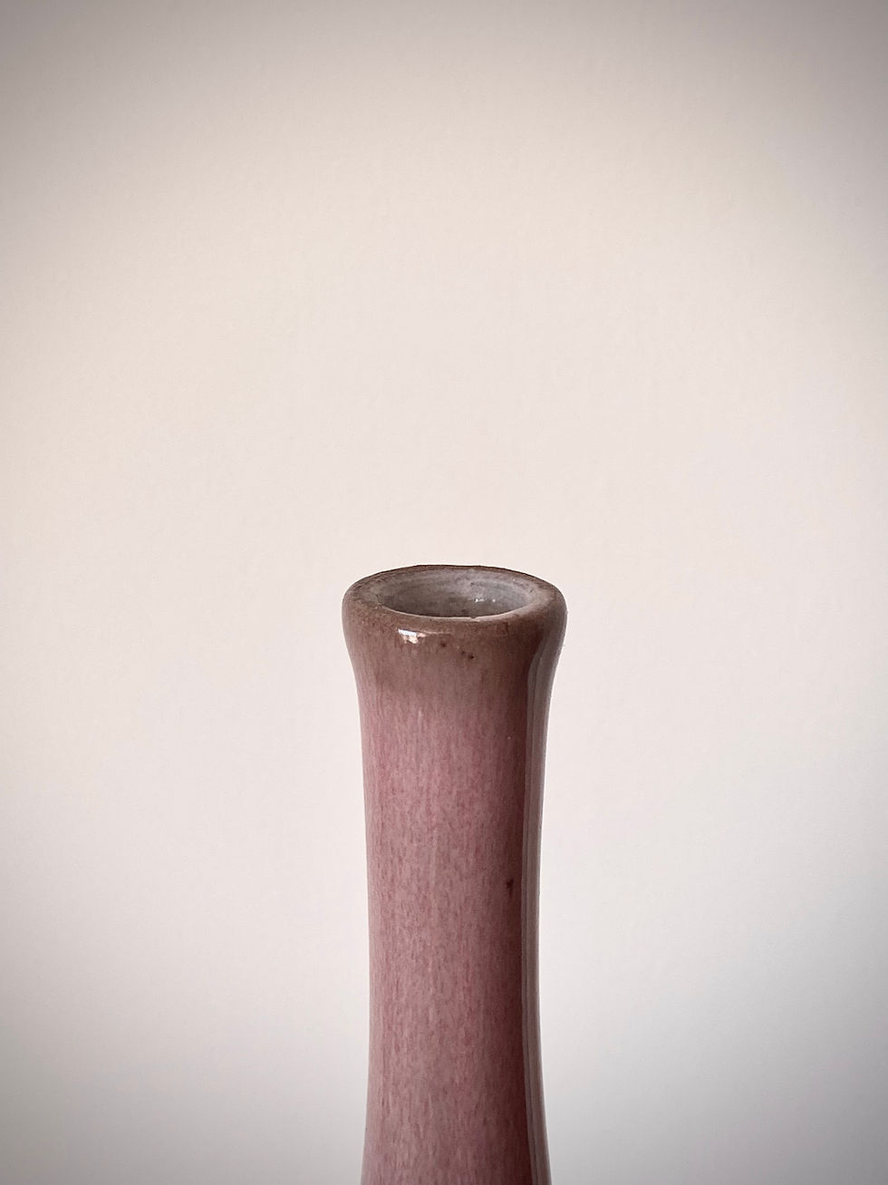 Miniature : Vase bouteille en céramique emaillé rose de Jacques et Dani Ruelland, France 1970s