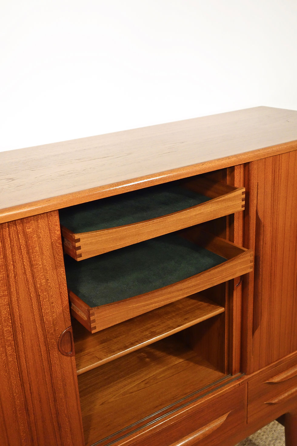 Miniature : Buffet "UM14" de Johannes Andersen pour Uldum Møbelfabrik, Danemark 1960's