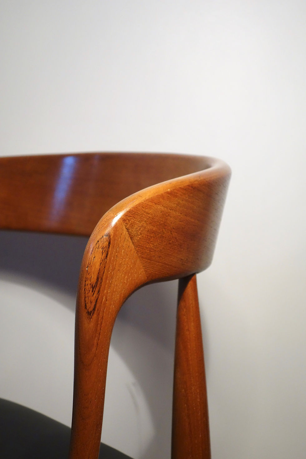 Miniature : Série de 4 chaises de Johannes Andersen pour Uldum Møbelfabrik