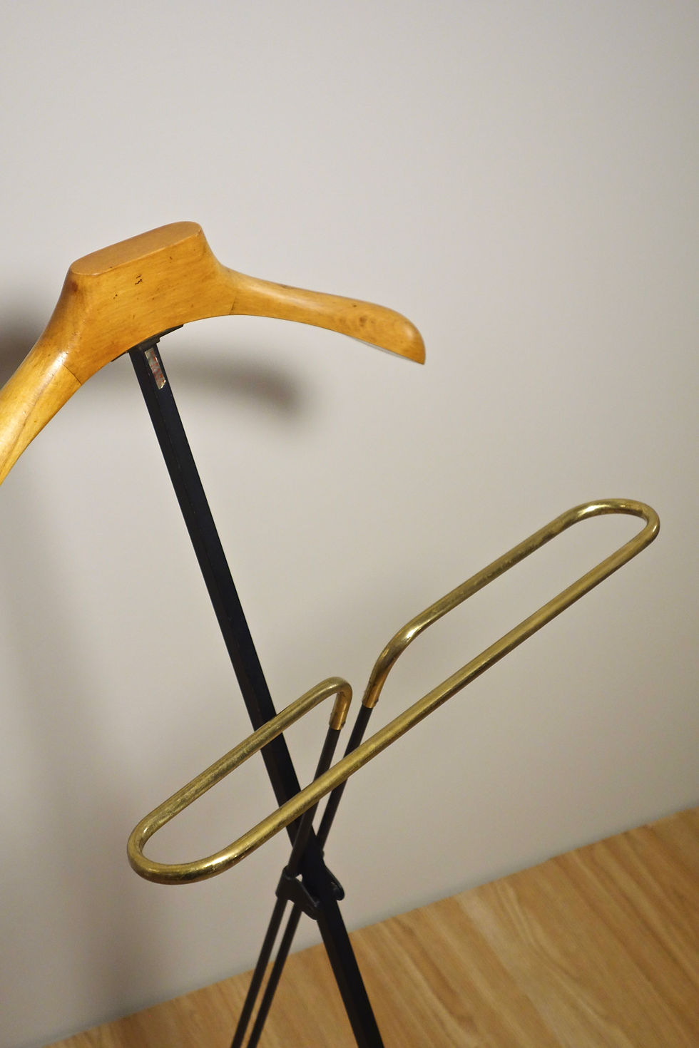 Miniature : Valet Italien pliable signé Creart