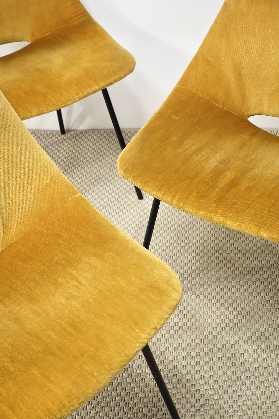 Miniature : Série de 6 chaises "Amsterdam" de Pierre Guariche pour Steiner, France 1954