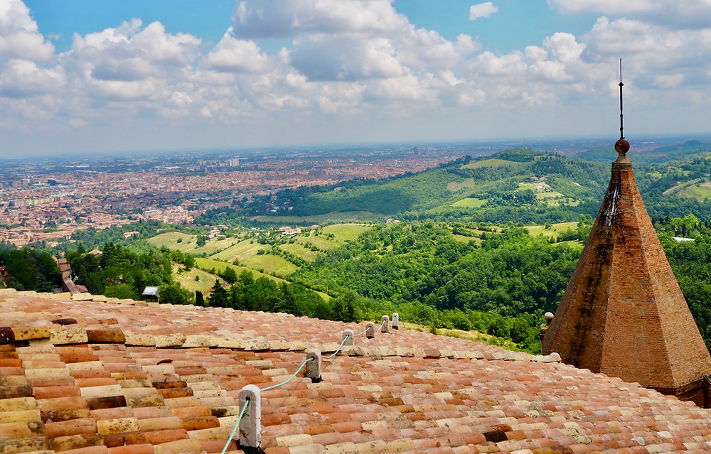 bologna-church-of-san-luca-views