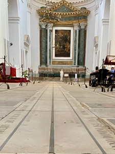 catania-walking-tour-church-of-san-nicolo-l'arena-37-meter-sun-dial