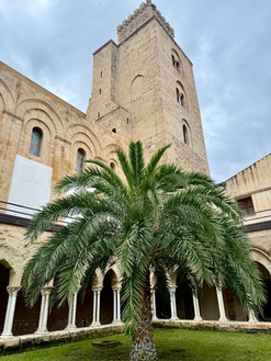 Sicily-Cefalu-duomo-cathedral-cloisters