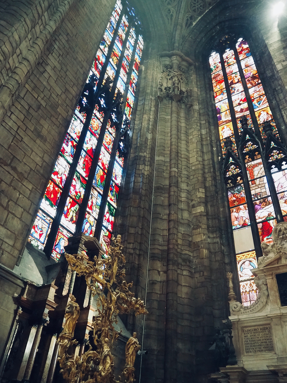 milan-cathedral-stained-glass-windows