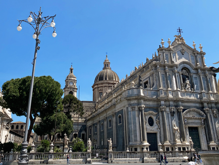 Catania-piazza-duomo-cathedral-of-saint-agatha