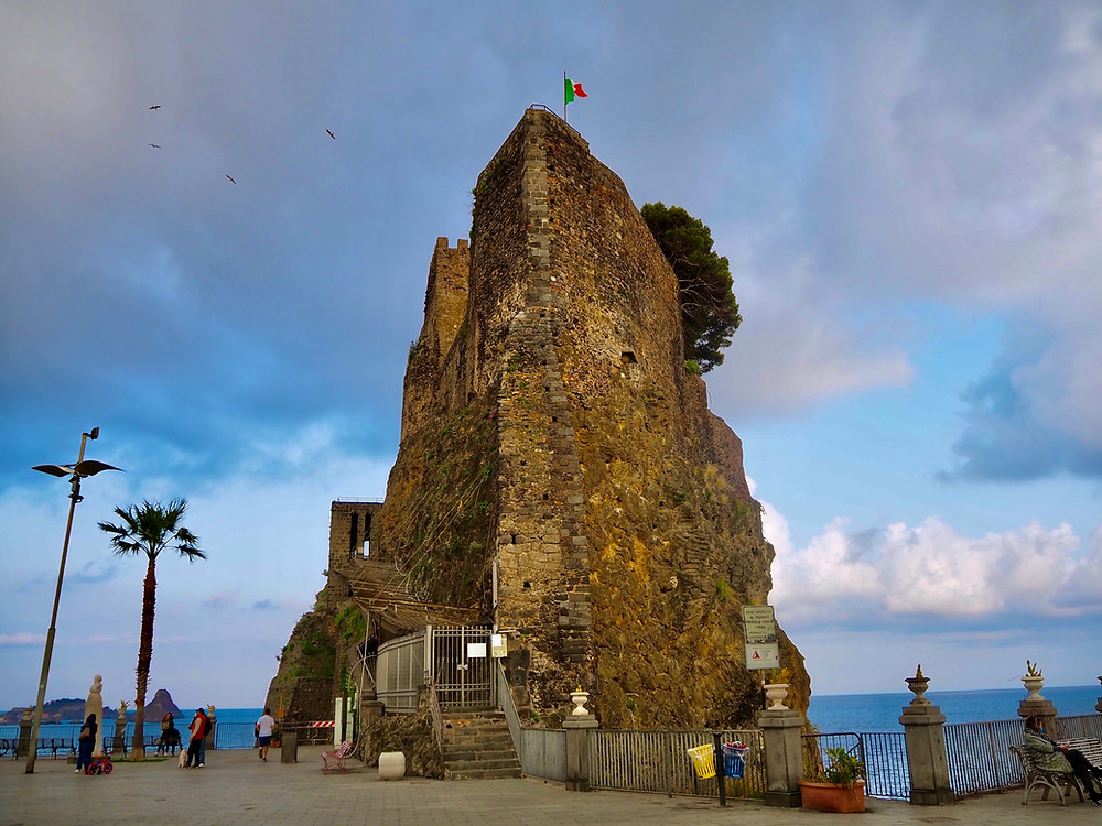 aci-castello-norman-castle-2
