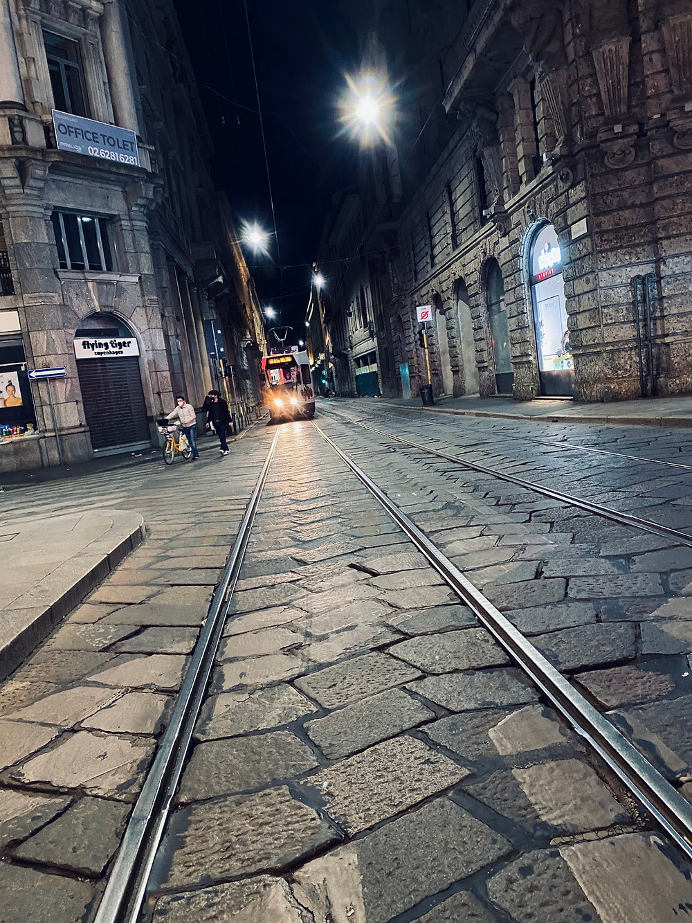 milan-at-night-1
