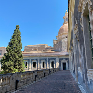 catania-walking-tour-benedictine-monastery-of-san-nicolo-l'arena-terraces