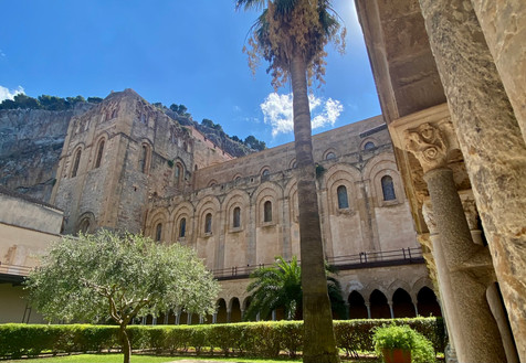 Sicily-Cefalu-duomo-cathedral-cloisters