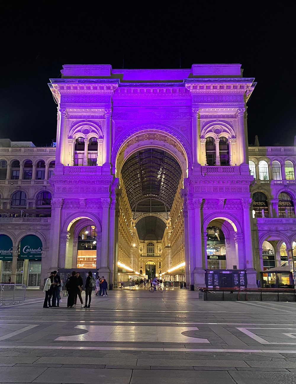 milan-at-night-2
