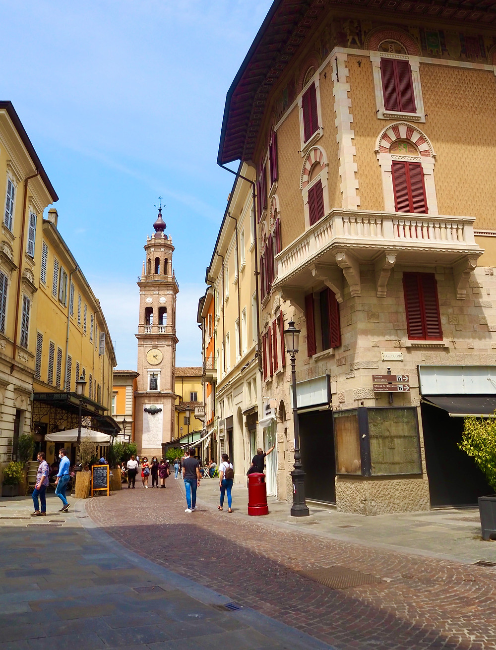 parma-italy-city-center-1