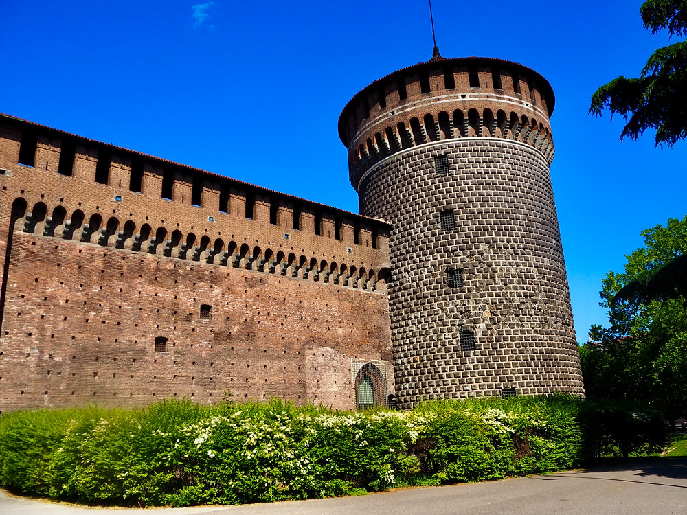 milan-sforzesco-castle-1