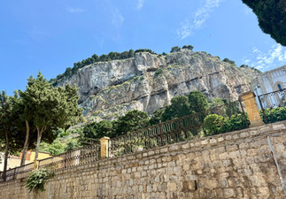 Sicily-Cefalu-city-center-la-rocca
