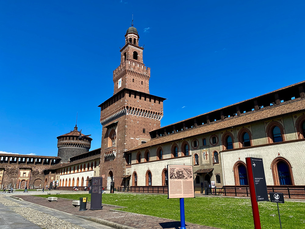 milan-sforzesco-castle-2