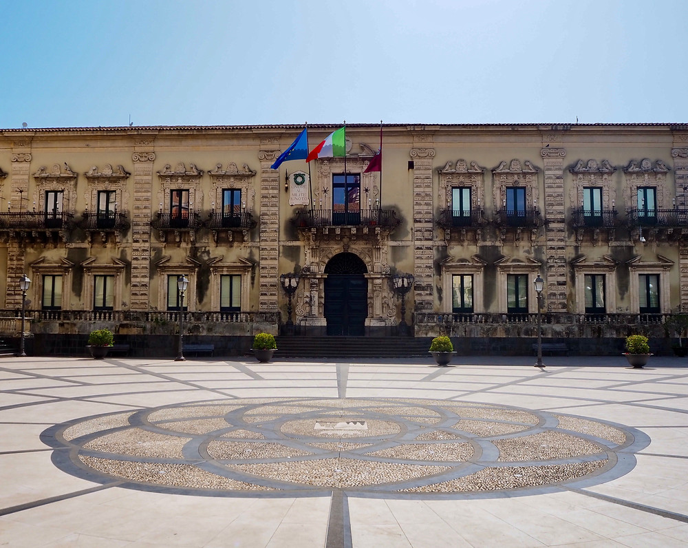 acireale-city-palace-piazza-duomo