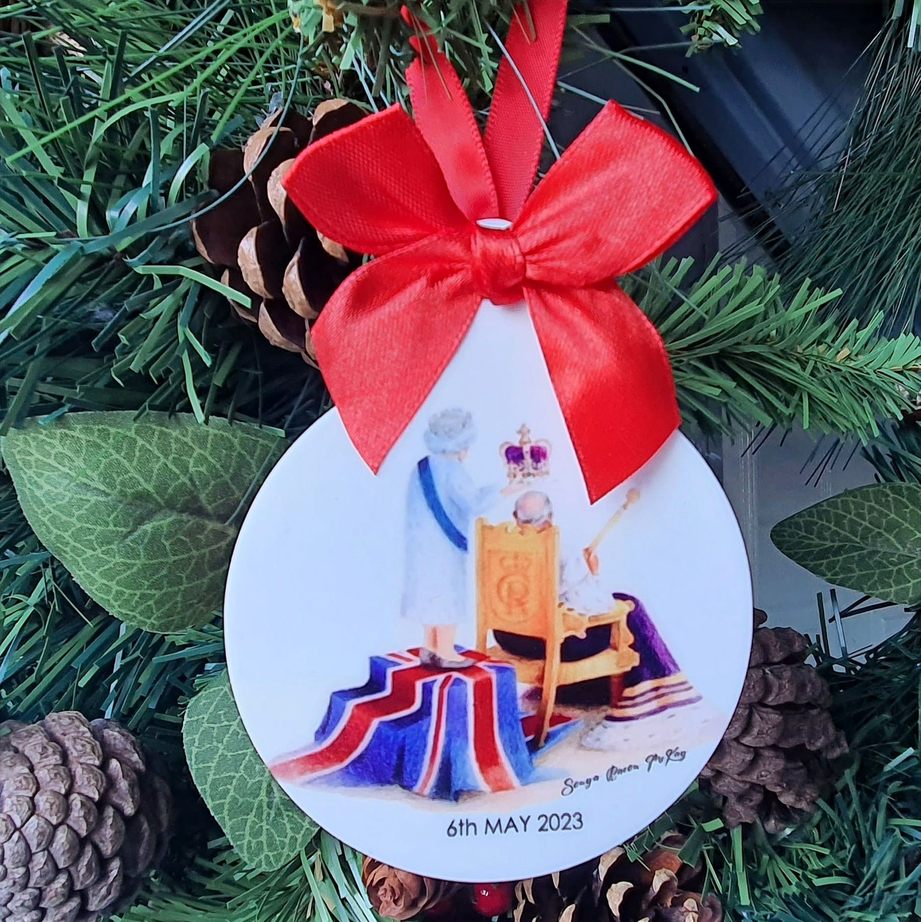 King Charles III and Queen Elizabeth II Bauble