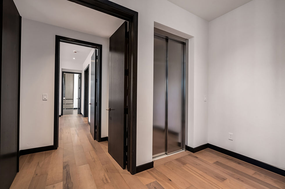 5091Wildridge_Elevator