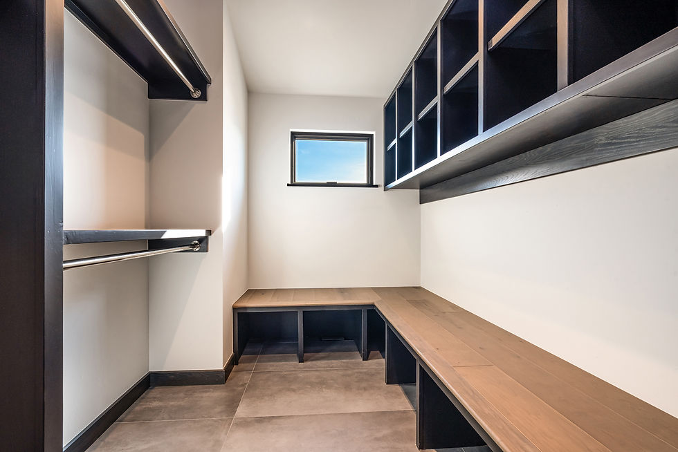 5091Wildridge Road_mudroom
