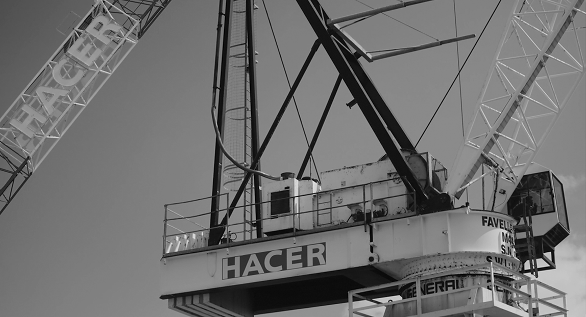 HACER CRANE DOCKLANDS_3x.png