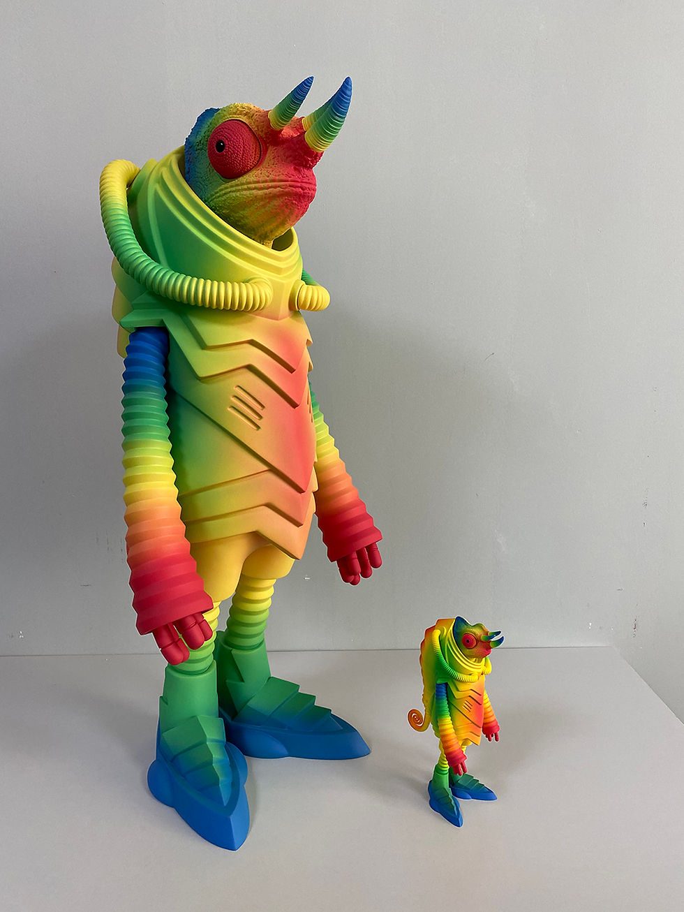Thumbnail: BIG B1 SPACER Trio Rainbow Satan LIMITED 28inch (72cm) 避役星人 72公分 大號公仔