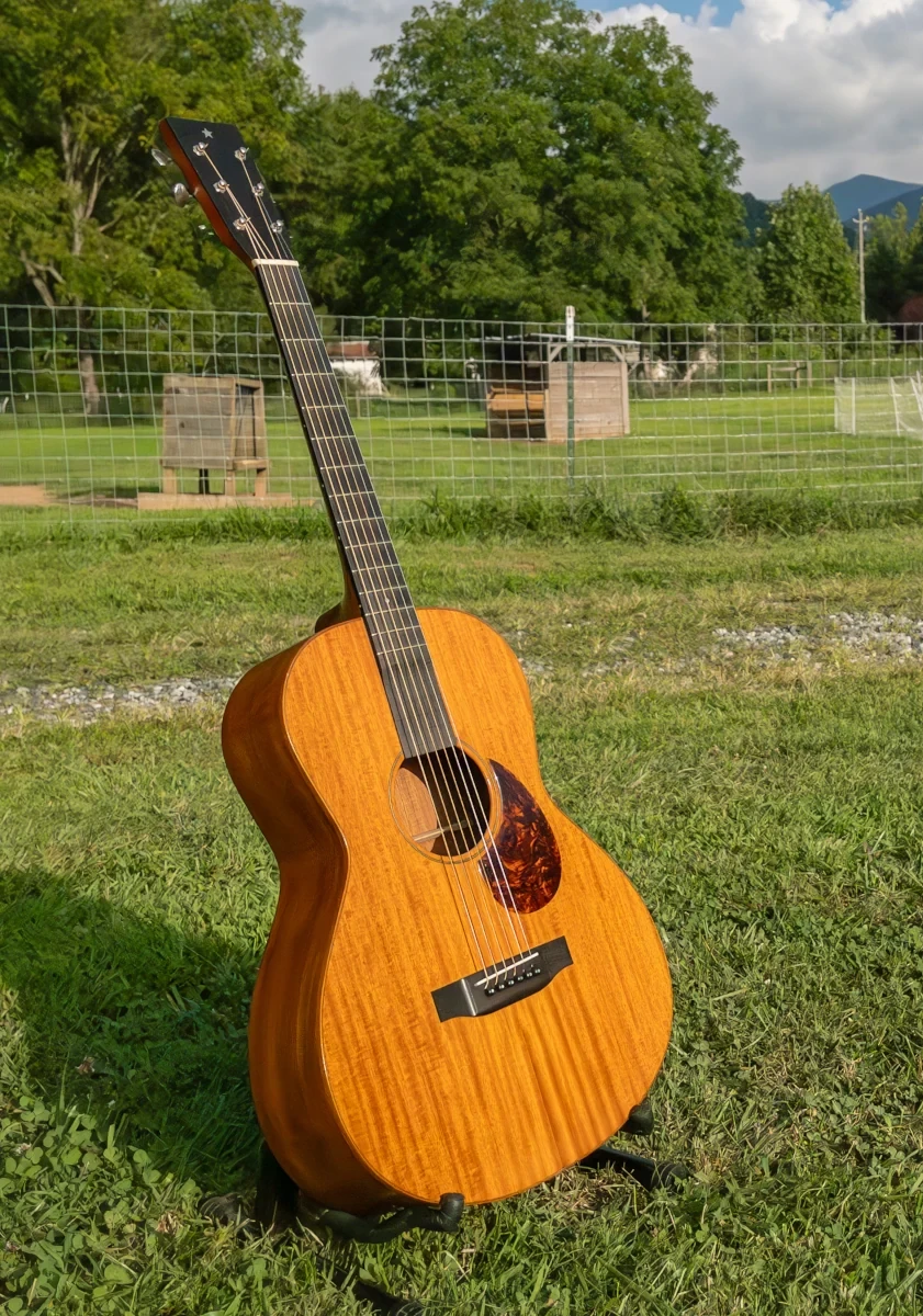 00-12 Style 12 Fret Acoustic with Mahogany Top.