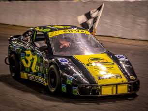 SILVA SURVIVES FOR HIS FIRST CAREER OUTLAW WIN