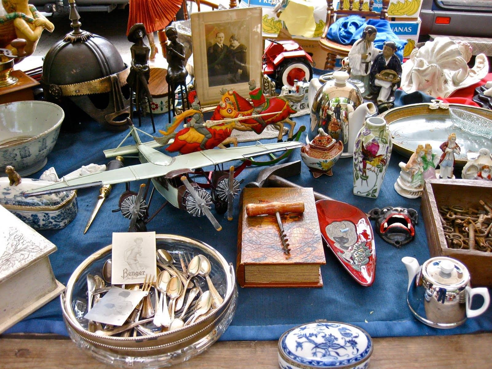 Sunday flea market at Seekonk Speedway