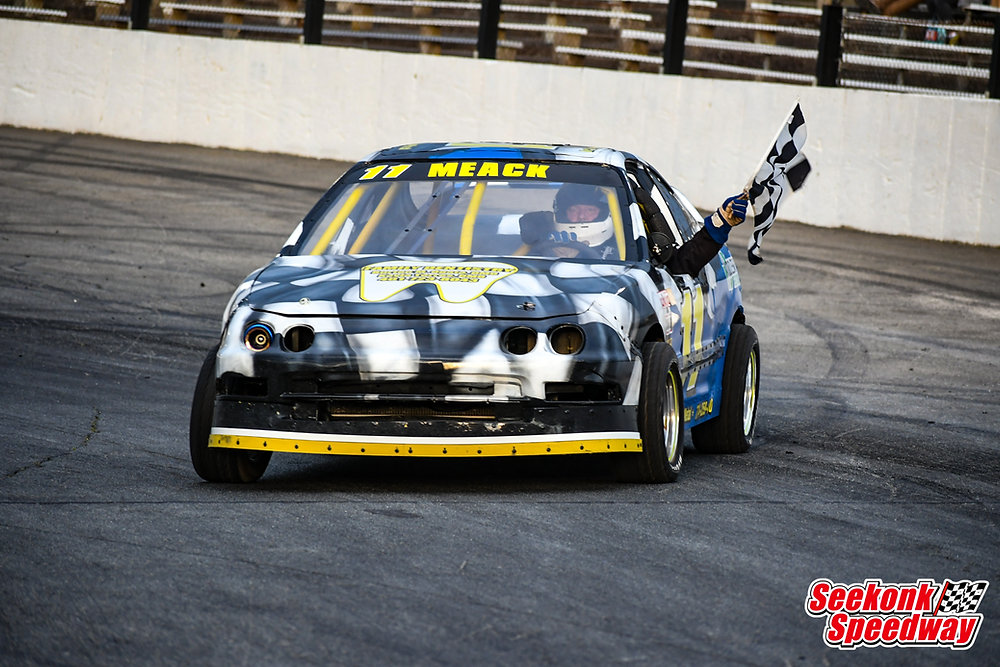 Arthur Meack Opens Sport 4 Season with Victory