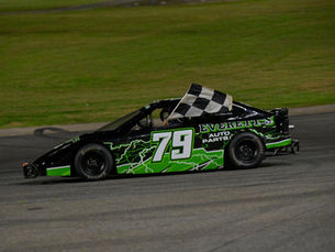 Fast Friday Recap: Championships Clinched and Comebacks Celebrated at Seekonk Speedway