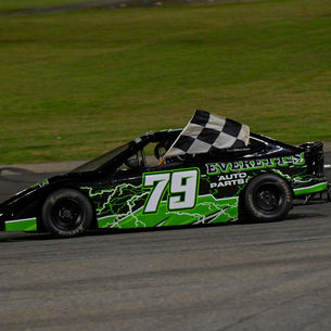 Fast Friday Recap: Championships Clinched and Comebacks Celebrated at Seekonk Speedway