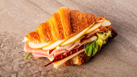 Pear & Prosciutto Croisaant Sandwich