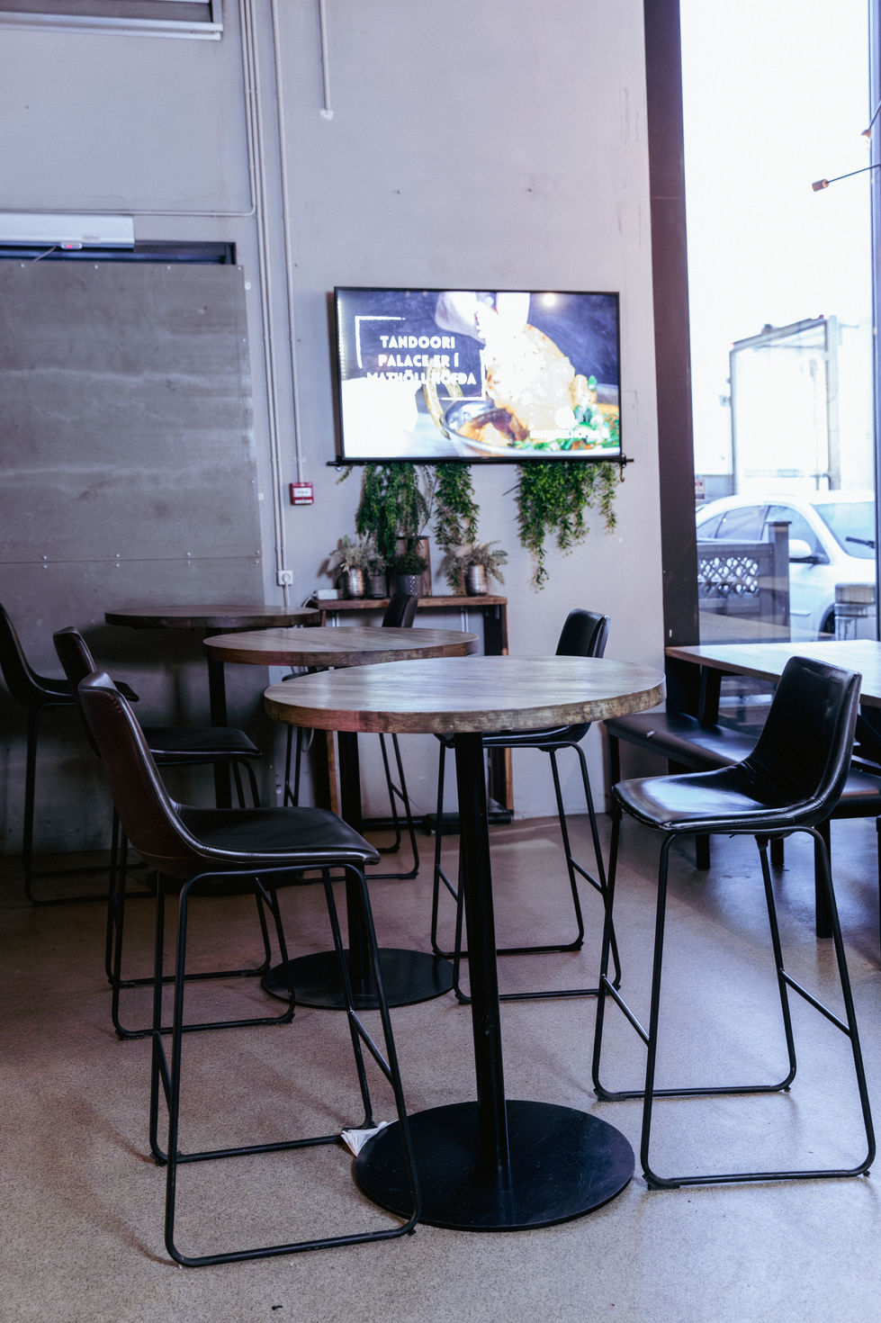 Mathöll_Höfði-17