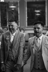 Wedding photographer Bristol capturing couple at Registry Office