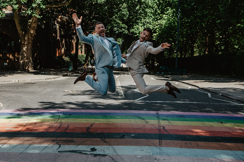 Wedding photographer Bristol capturing couple at Registry Office