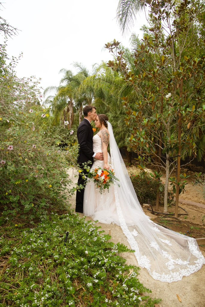 EF82925E-303C-4E24-BCC3-86E7F7DDEBED